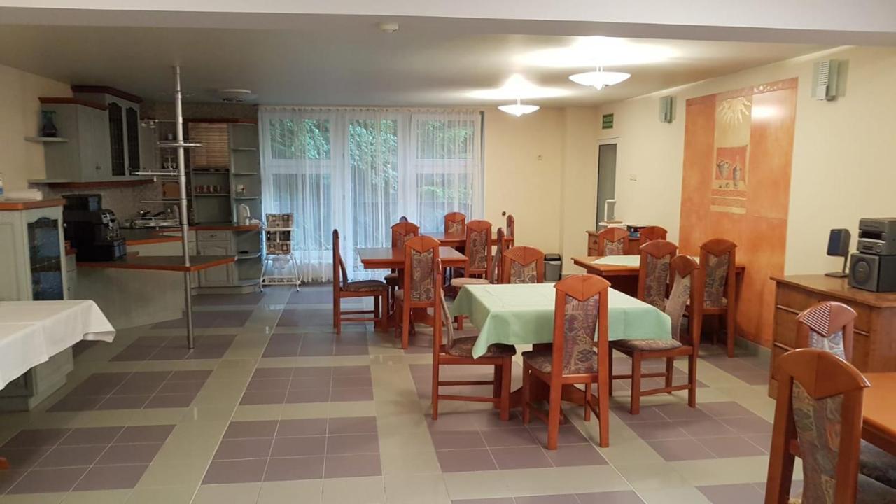 Hotel Familijny Osrodek Wypoczynkowo - Rehabilitacyjny Krynica-Zdrój Exterior foto