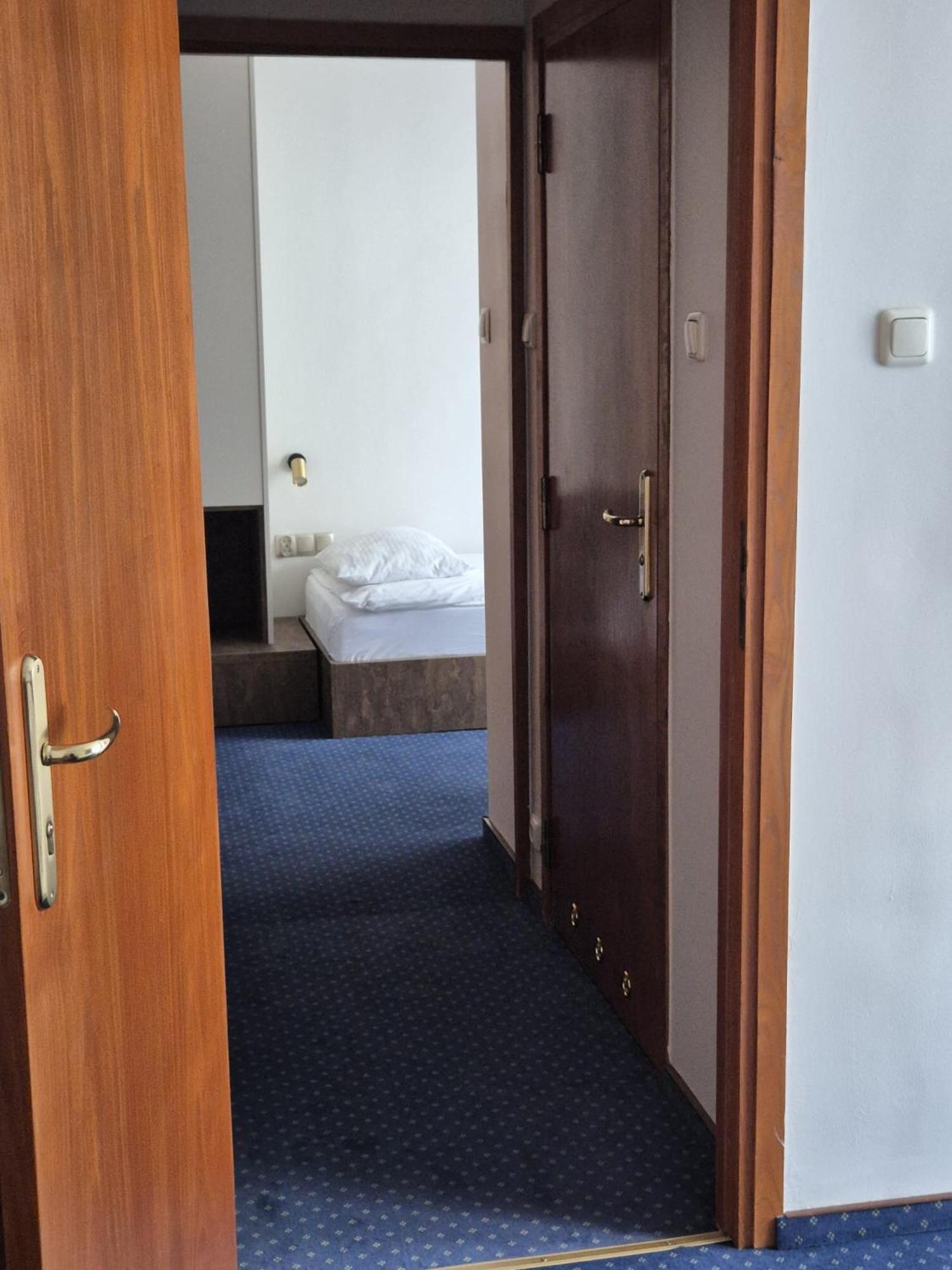 Hotel Familijny Osrodek Wypoczynkowo - Rehabilitacyjny Krynica-Zdrój Exterior foto